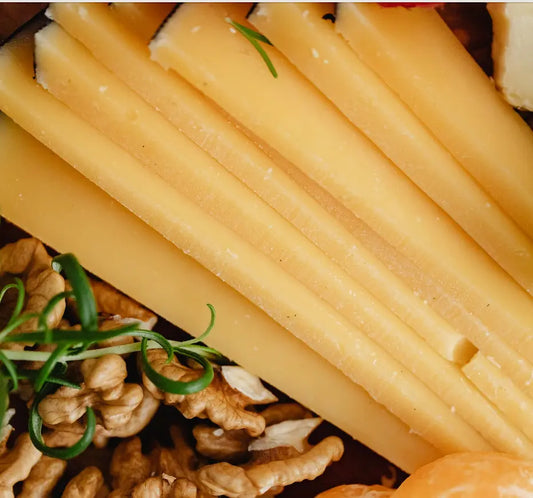 Discover-the-Delights-of-American-Artisan-Cheese Wedgely